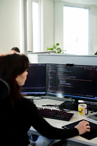 coding 2 screens 2-1000x