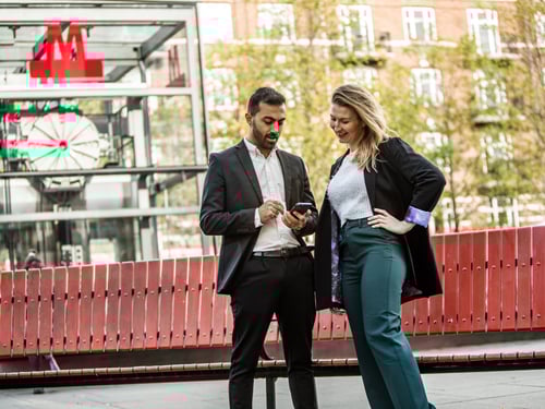 people-browsing-phone-1280-960